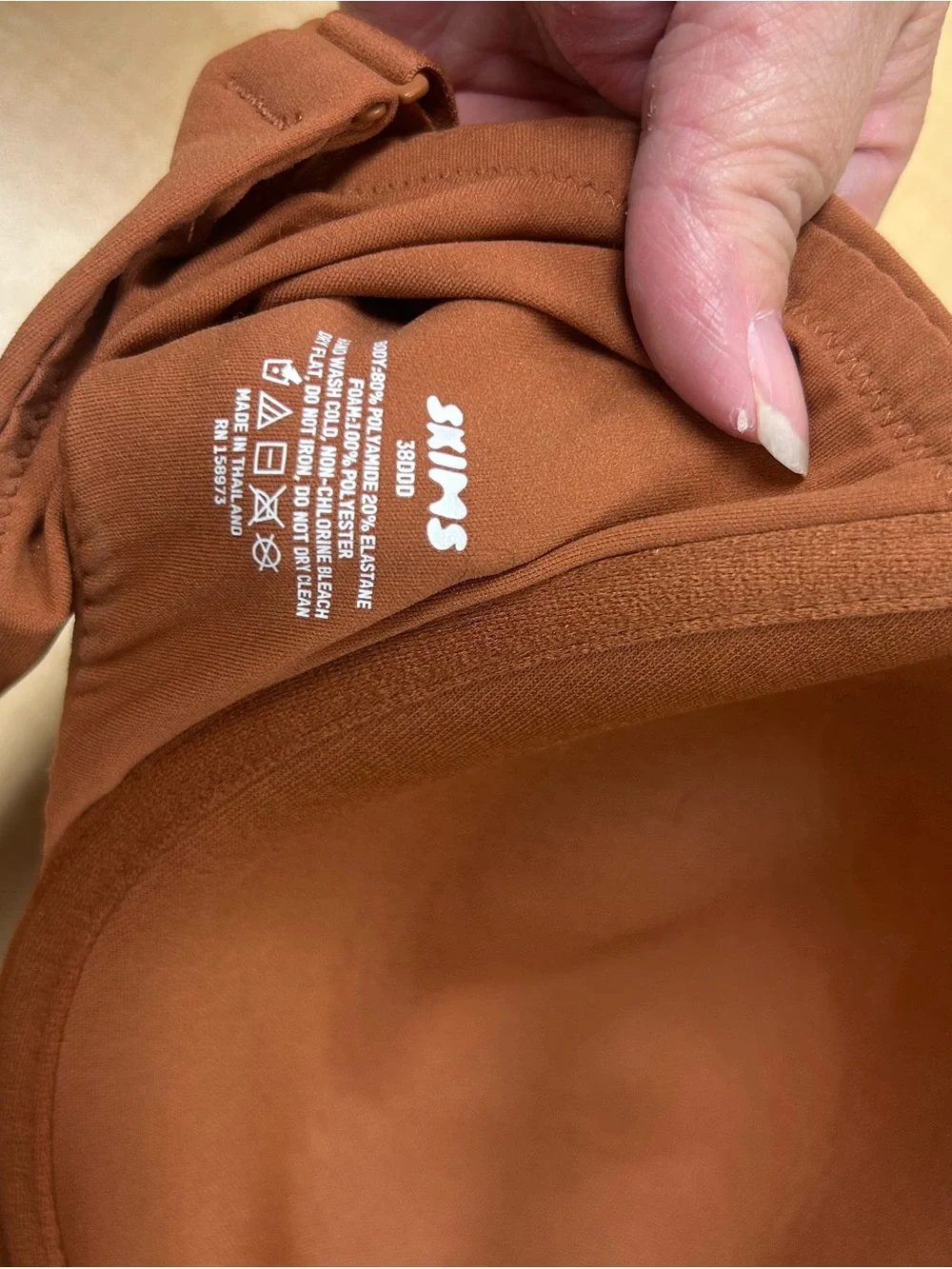 SKIMS Molded T-Shirt Bra in Rust Brown with underwire 38DDD